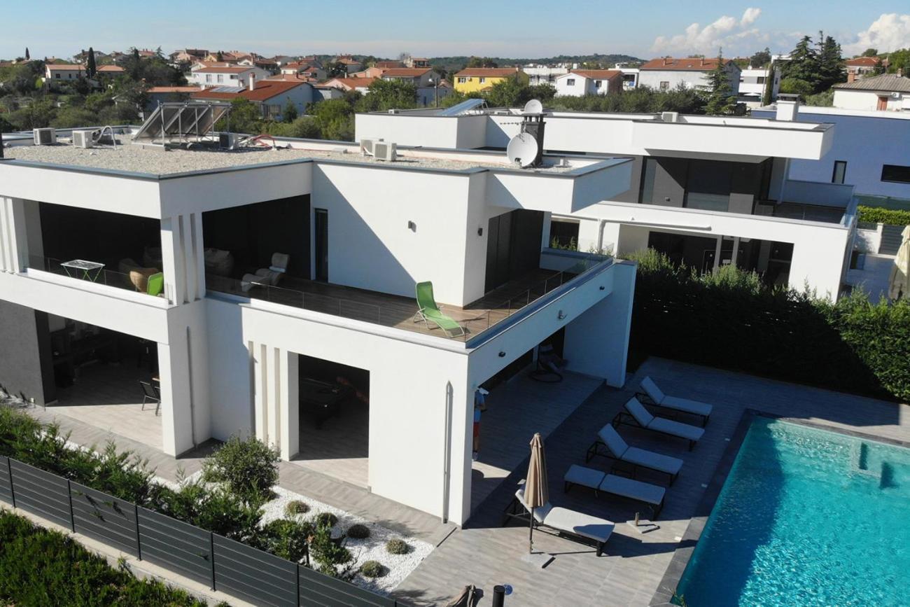 Villa Ula In Pula With Heated Pool And Sauna Екстер'єр фото